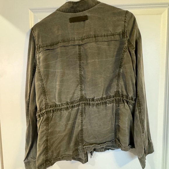 Express Jacket - Picture 5 of 6